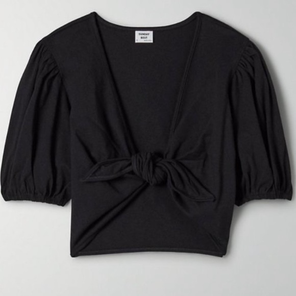 Aritzia Tops - Aritzia Sunday Best Bambi puff sleeve black crop top